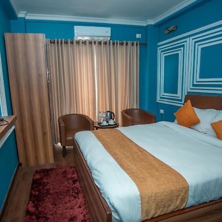 Chautari Boutique Hotel Pokhara Ngoại thất bức ảnh