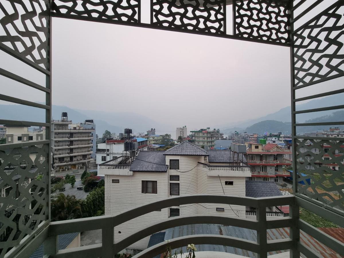 Chautari Boutique Hotel Pokhara Ngoại thất bức ảnh