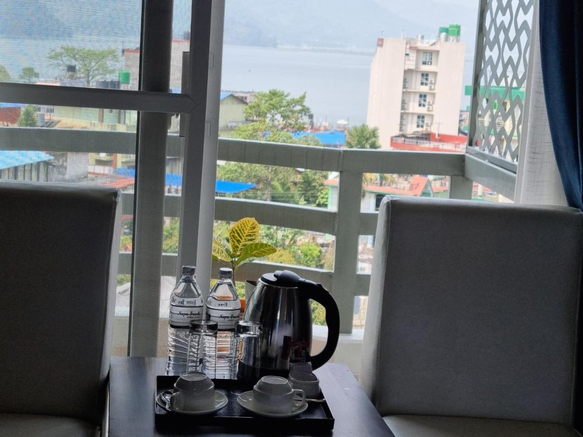 Chautari Boutique Hotel Pokhara Ngoại thất bức ảnh