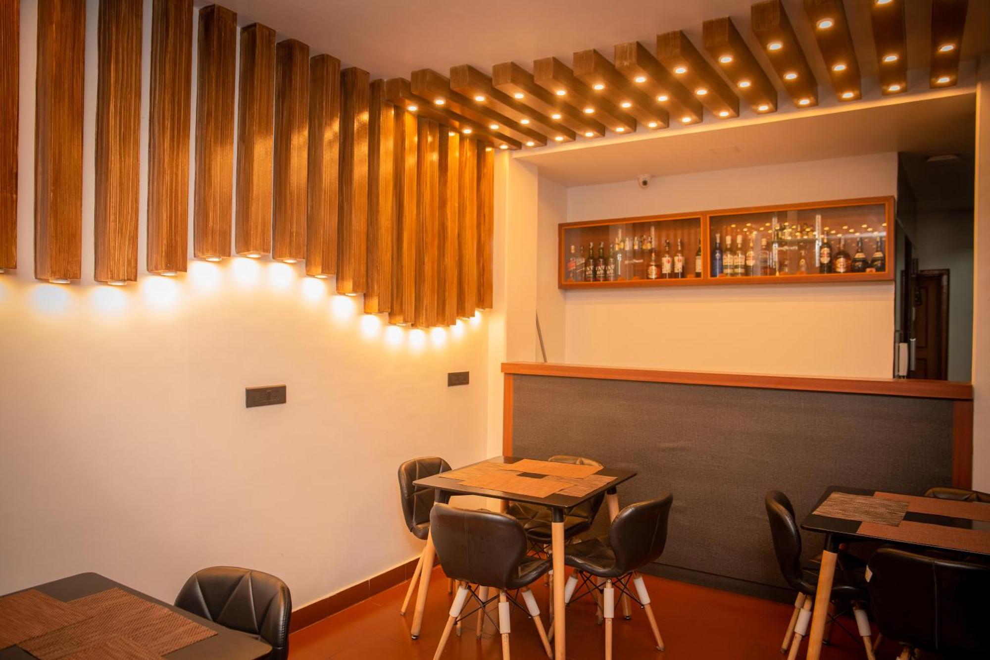 Chautari Boutique Hotel Pokhara Ngoại thất bức ảnh