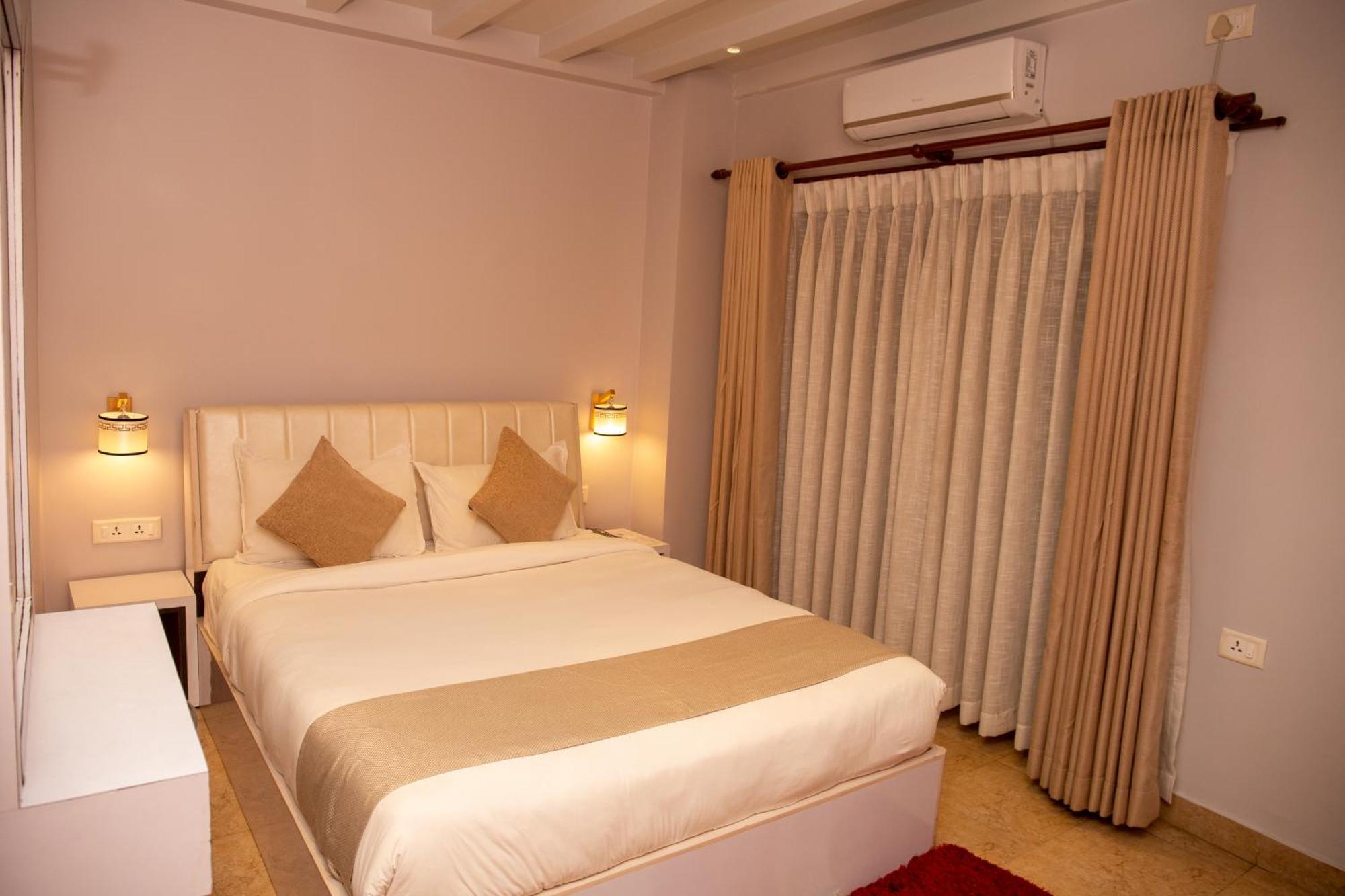 Chautari Boutique Hotel Pokhara Ngoại thất bức ảnh