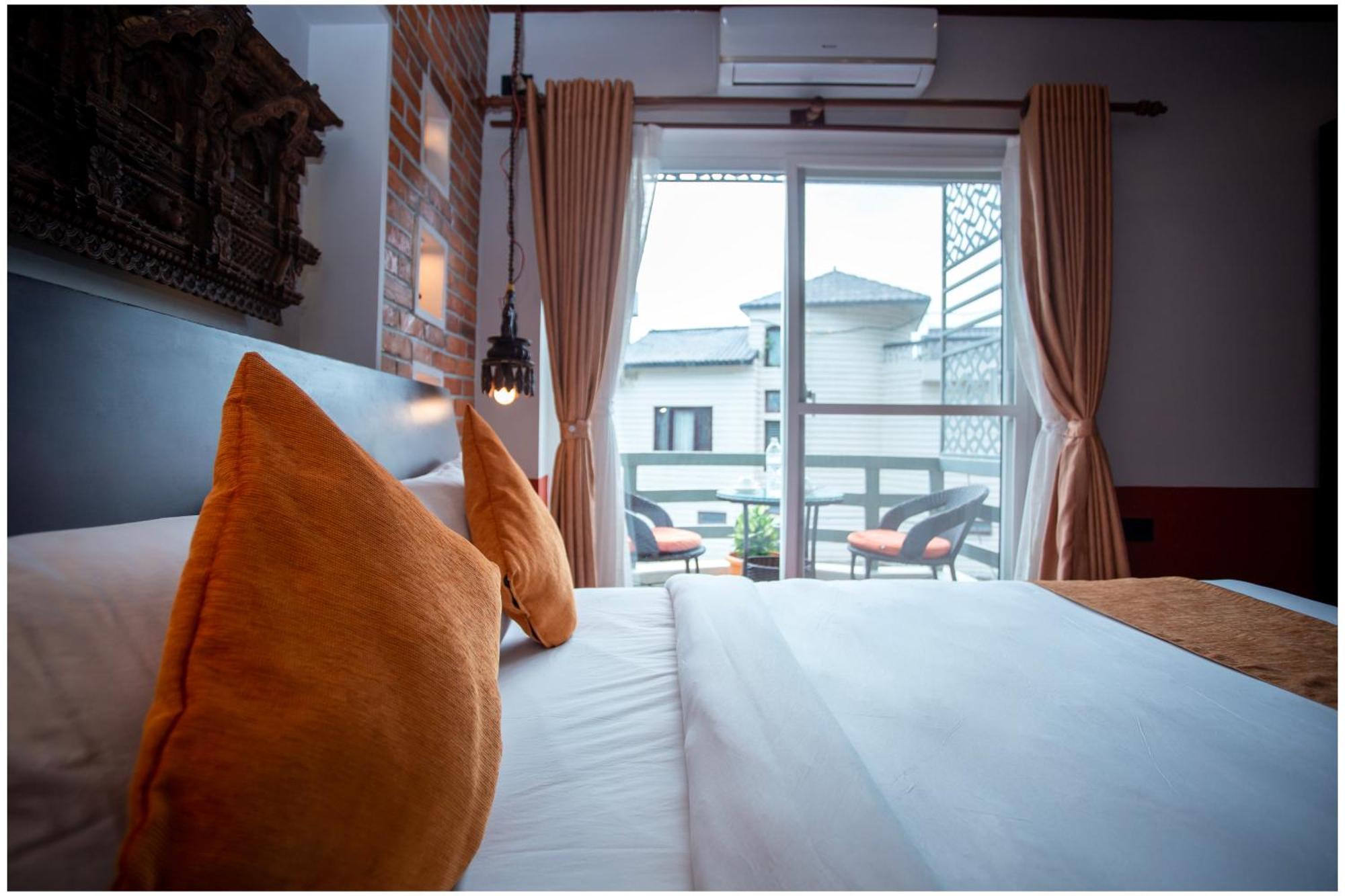 Chautari Boutique Hotel Pokhara Ngoại thất bức ảnh