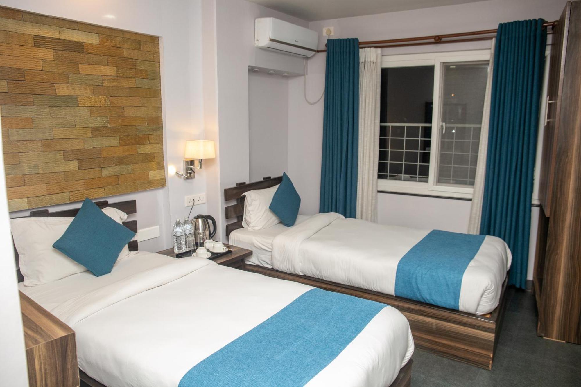 Chautari Boutique Hotel Pokhara Ngoại thất bức ảnh