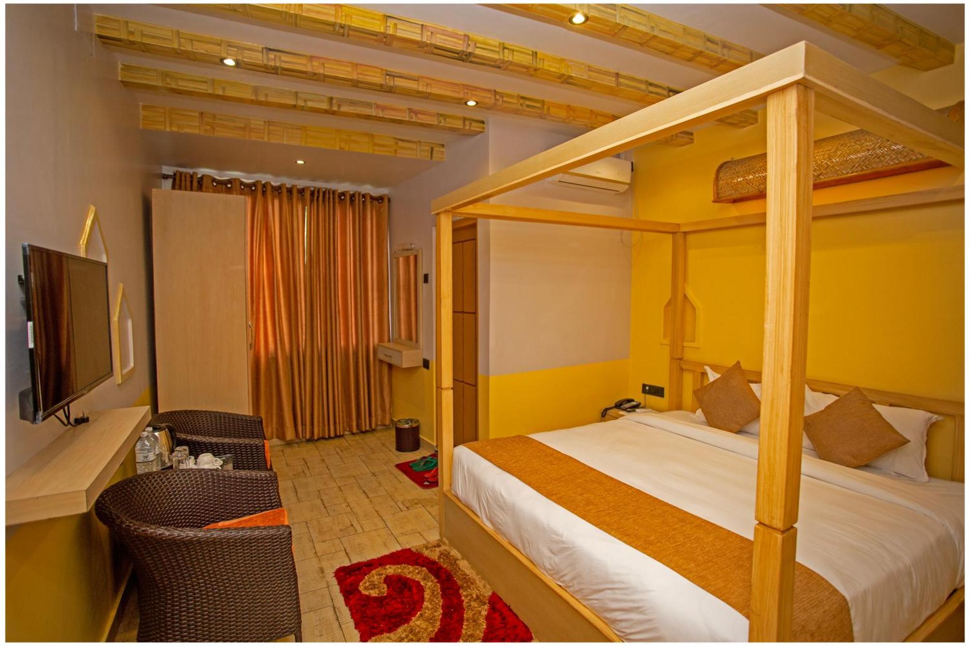 Chautari Boutique Hotel Pokhara Ngoại thất bức ảnh